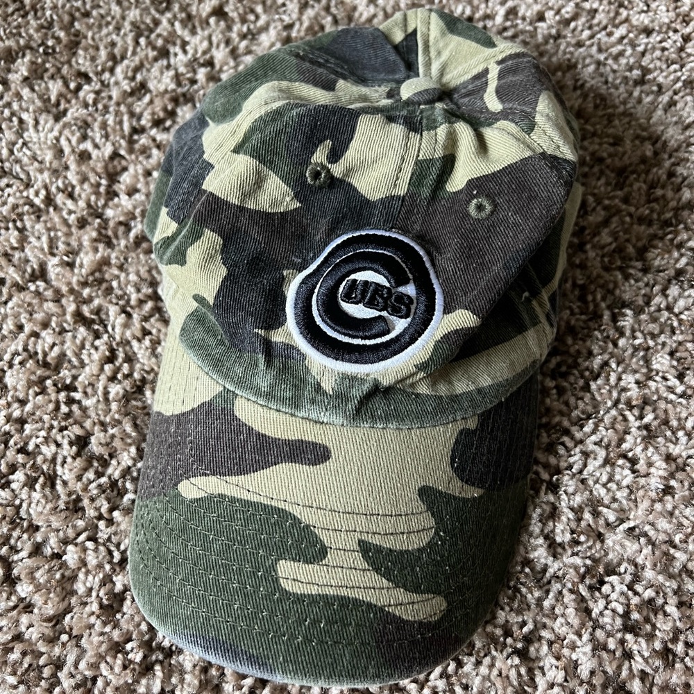 Women’s Camo Cubs Hat
